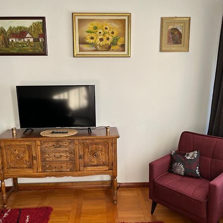 Airport Sky Apartments Lux II Beograd Ngoại thất bức ảnh