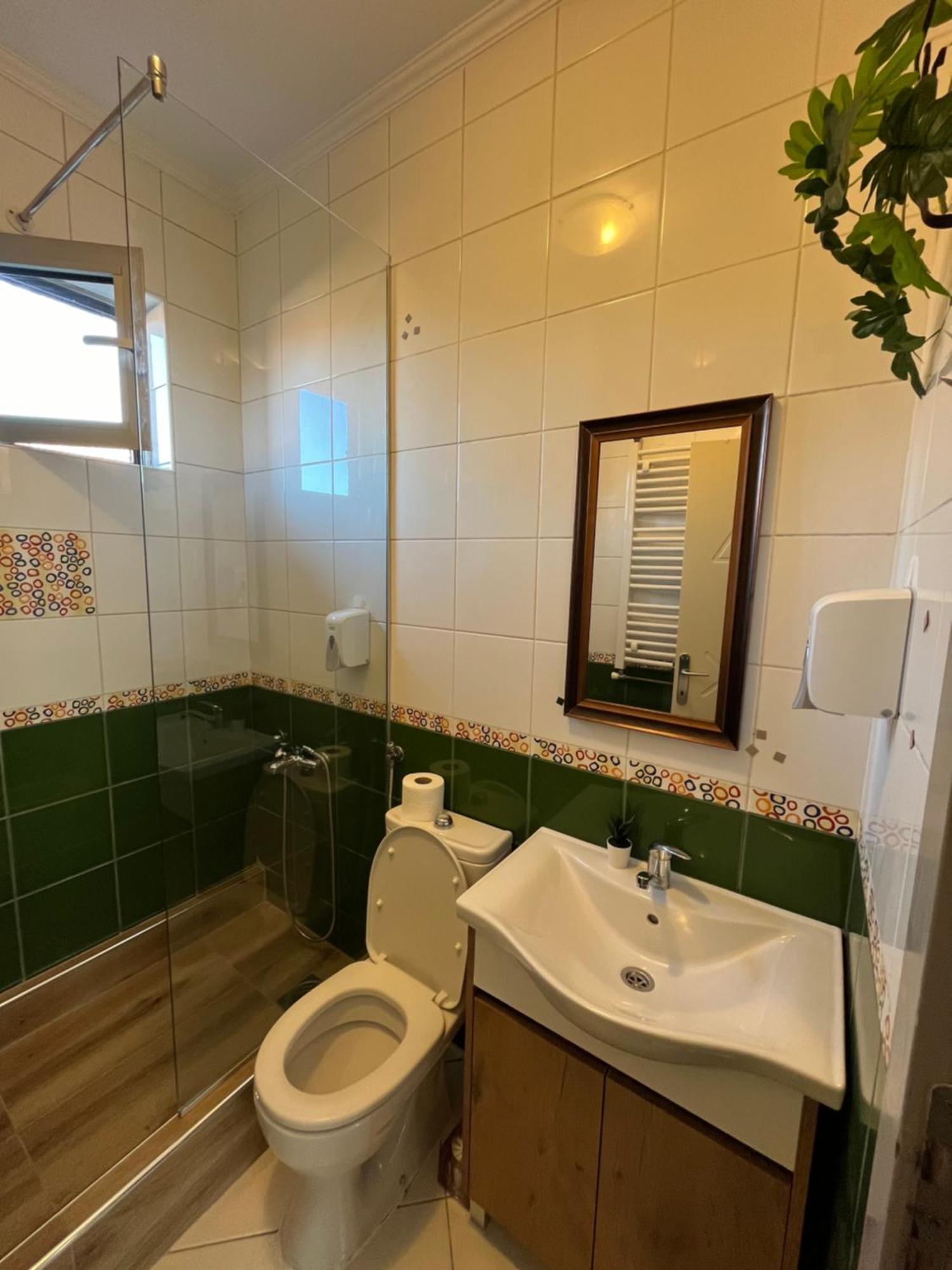 Airport Sky Apartments Lux II Beograd Ngoại thất bức ảnh